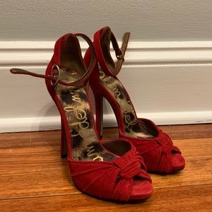 NEVER WORN Sam Edelman Sylvie RubyRed Suede Heels